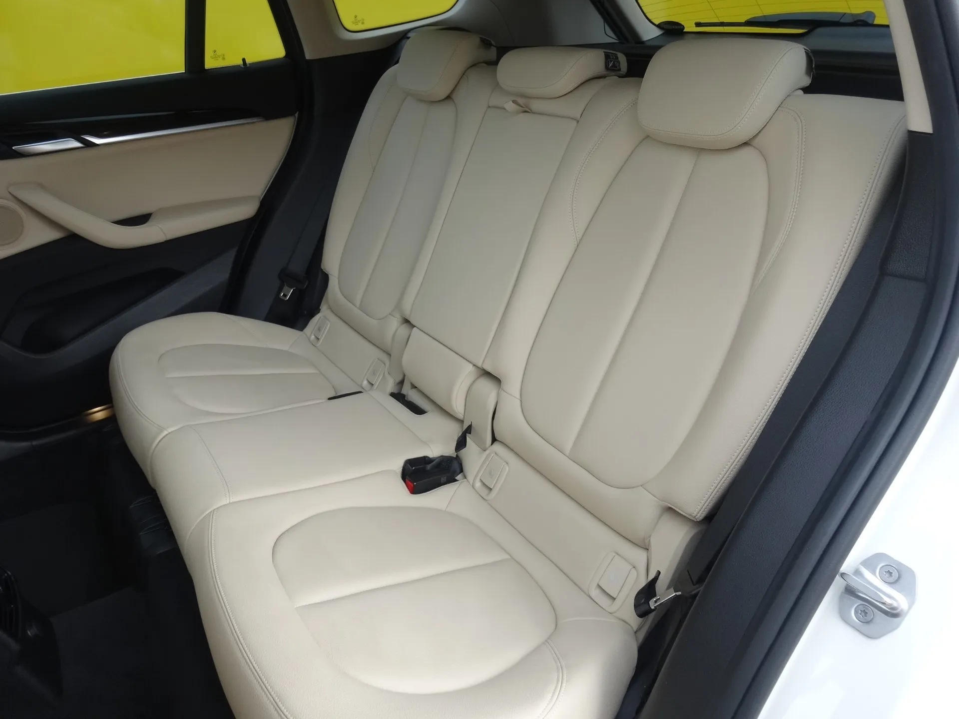 BMW X1 sDrive 18i ファッショニスタ