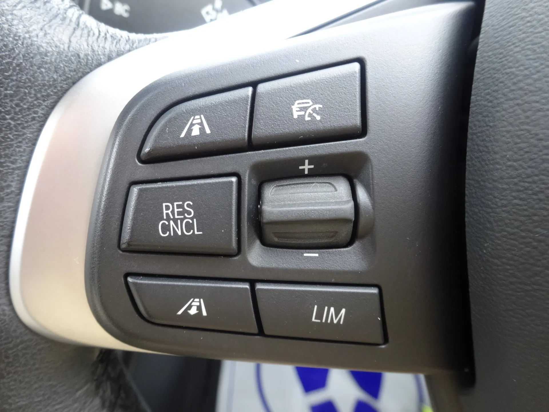 BMW X1 sDrive 18i ファッショニスタ