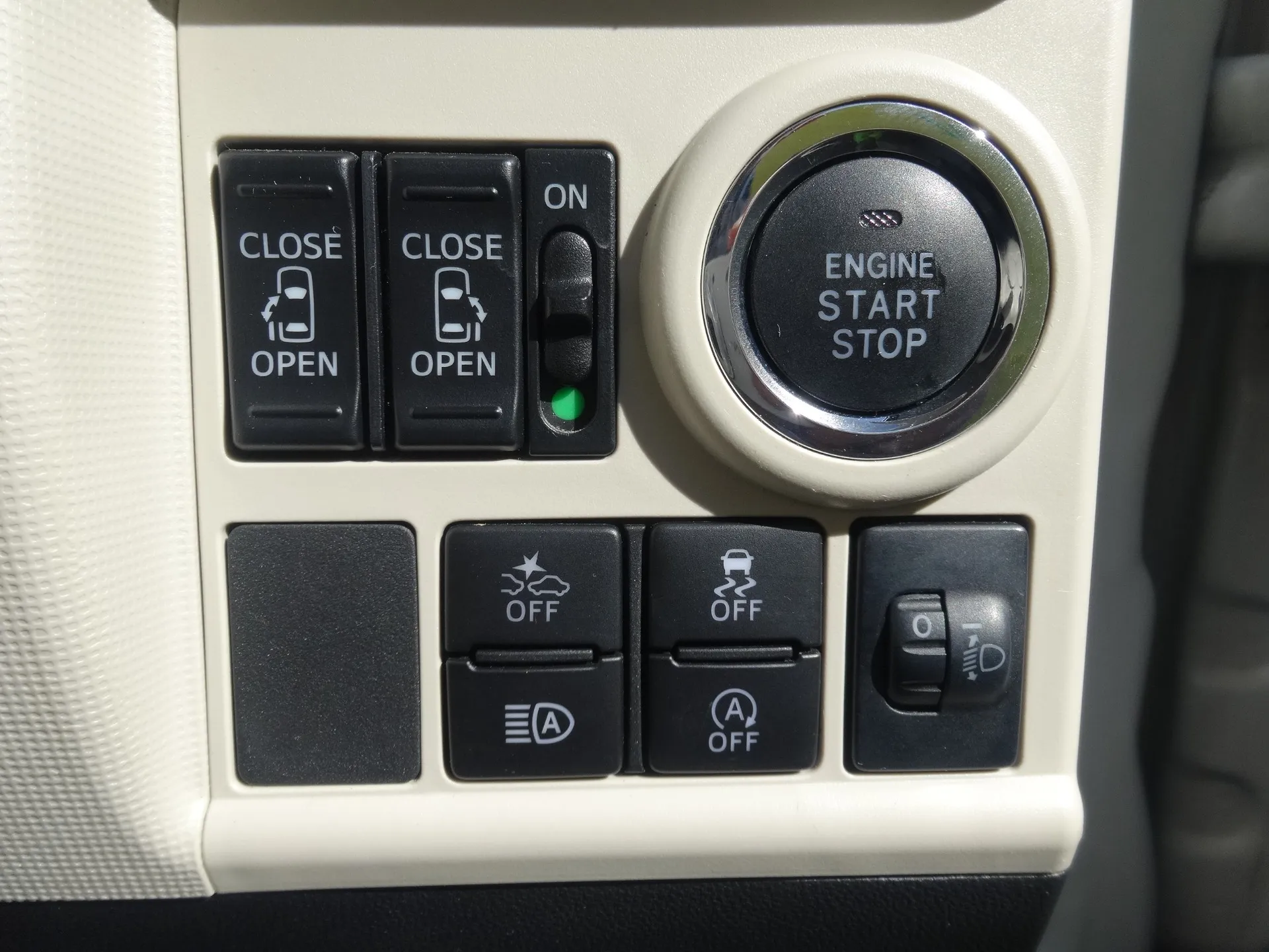 ムーヴキャンバス XリミテッドメイクアップSAⅢ