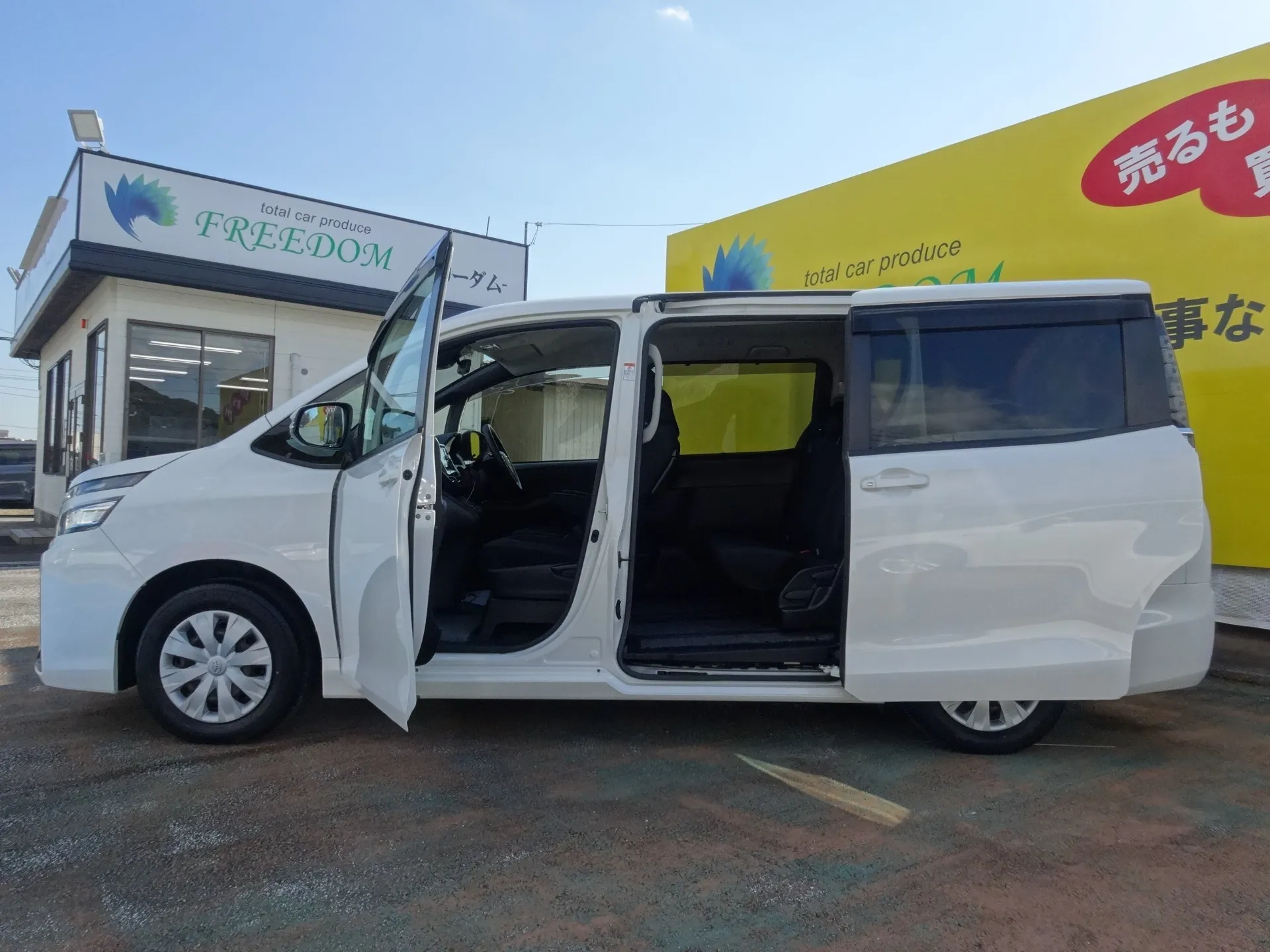 トヨタ ヴォクシー